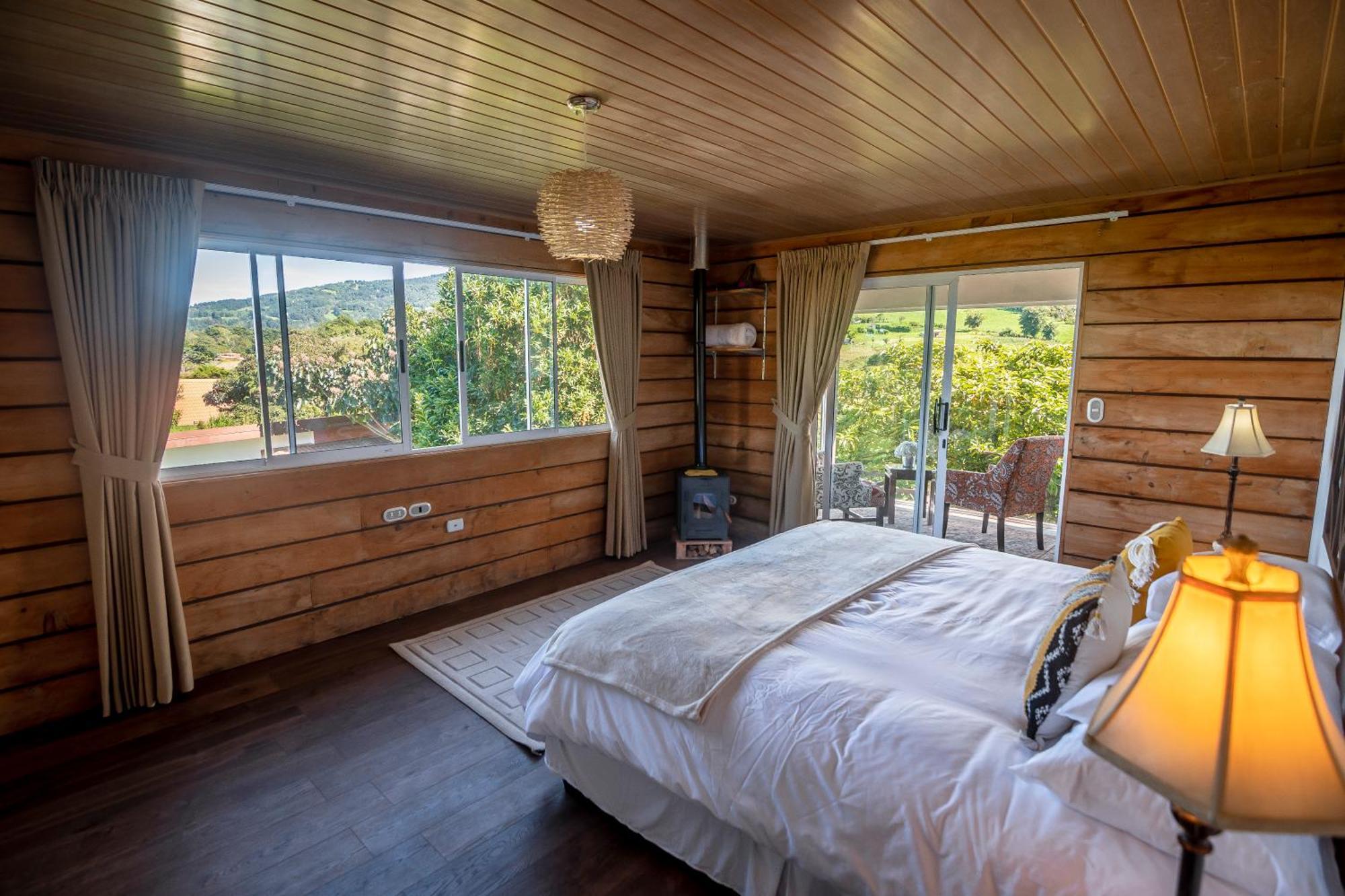 Quinta Esencia Villa Alajuela ภายนอก รูปภาพ